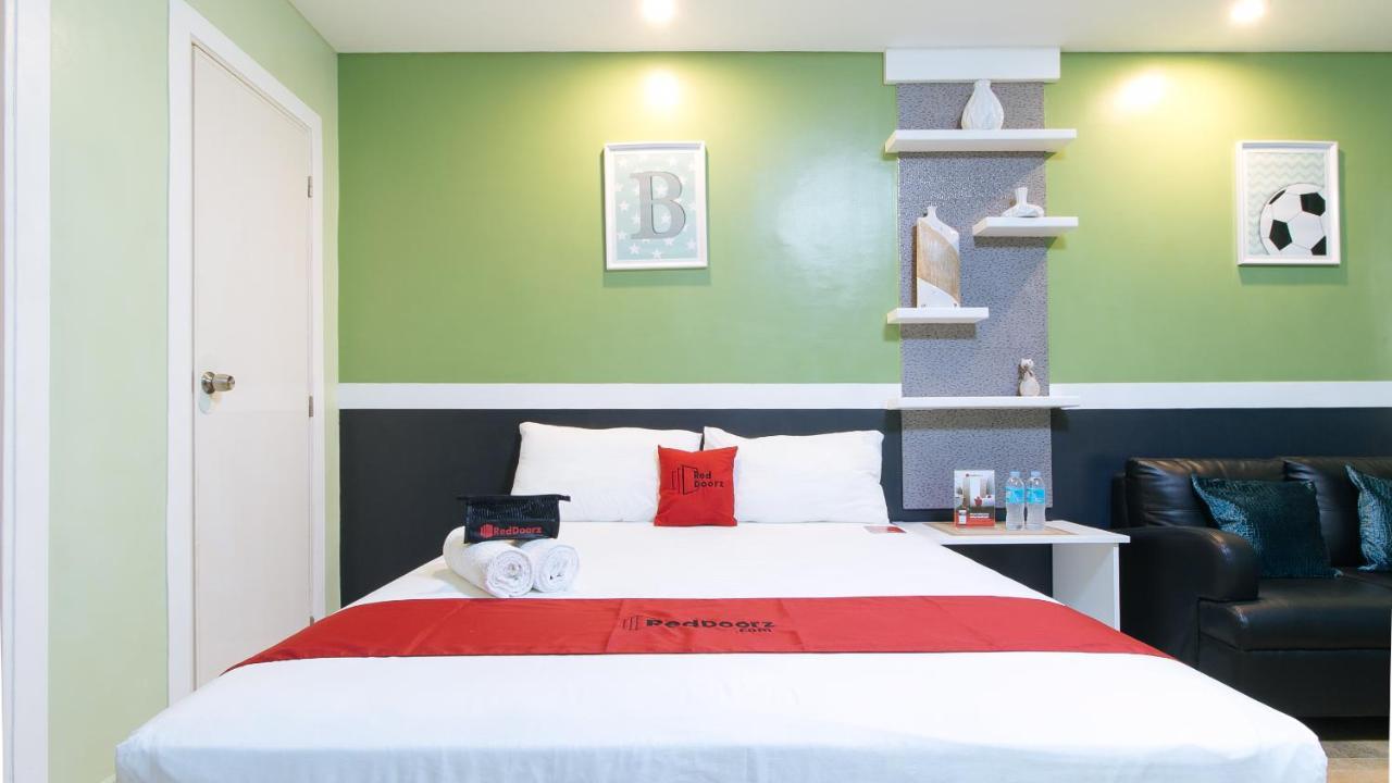 Reddoorz Plus Near Lapasan Plaza Cagayan De Oro Exterior foto